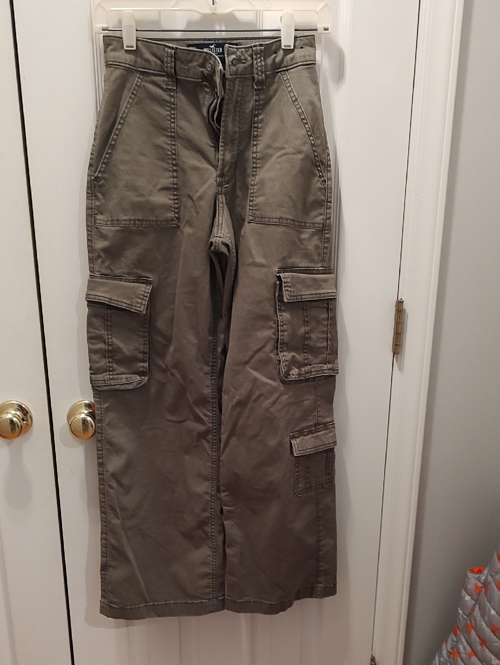 Hollister Olive Cargo Utility Pants